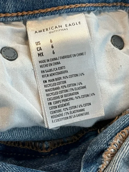 American Eagle Distressed Light Blue Denim Shorts Waist 26 Rise 11 Size 6 EUC - Picture 3 of 11